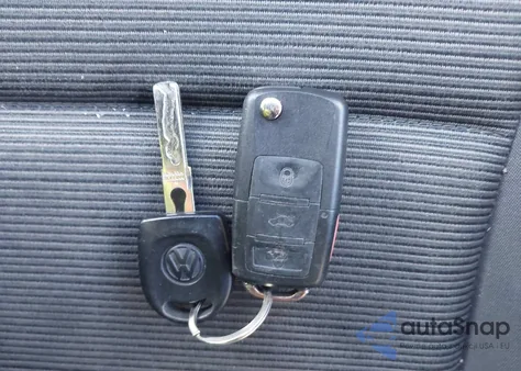 2007 Volkswagen Rabbit 2-Door из США, поврежденный, VIN WVWBS71K57W250112